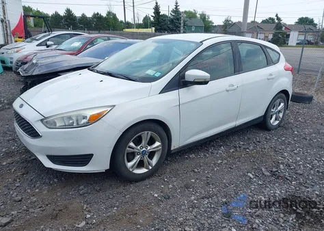 2015 Ford Focus Se z USA, uszkodzony, nr VIN 1FADP3K23FL275954